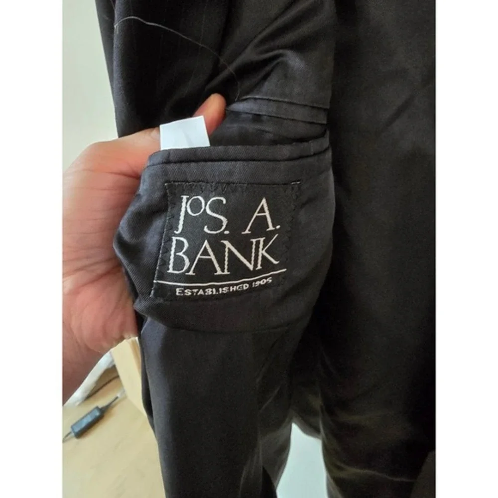Jos.‎ A. Bank Men's Black Pinstripe Wool Two Button Blazer Business Career